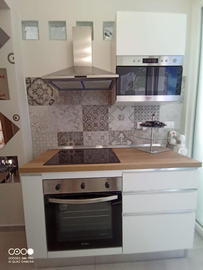 Civico 6 Apartment Peschiera del Garda Ngoại thất bức ảnh